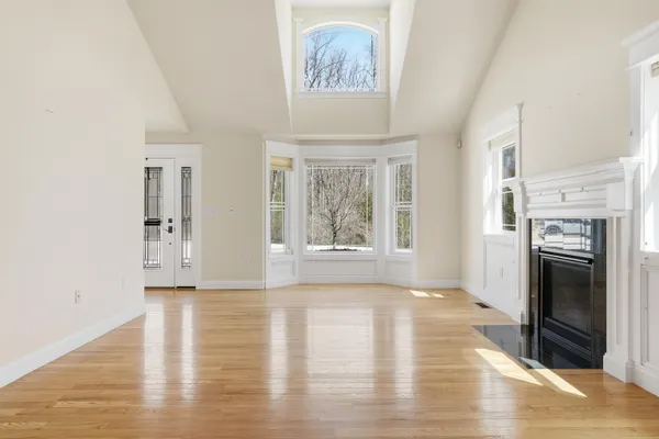 $599,900 | 8 Indian Hill Road, Unit L, Derry, NH 03038
