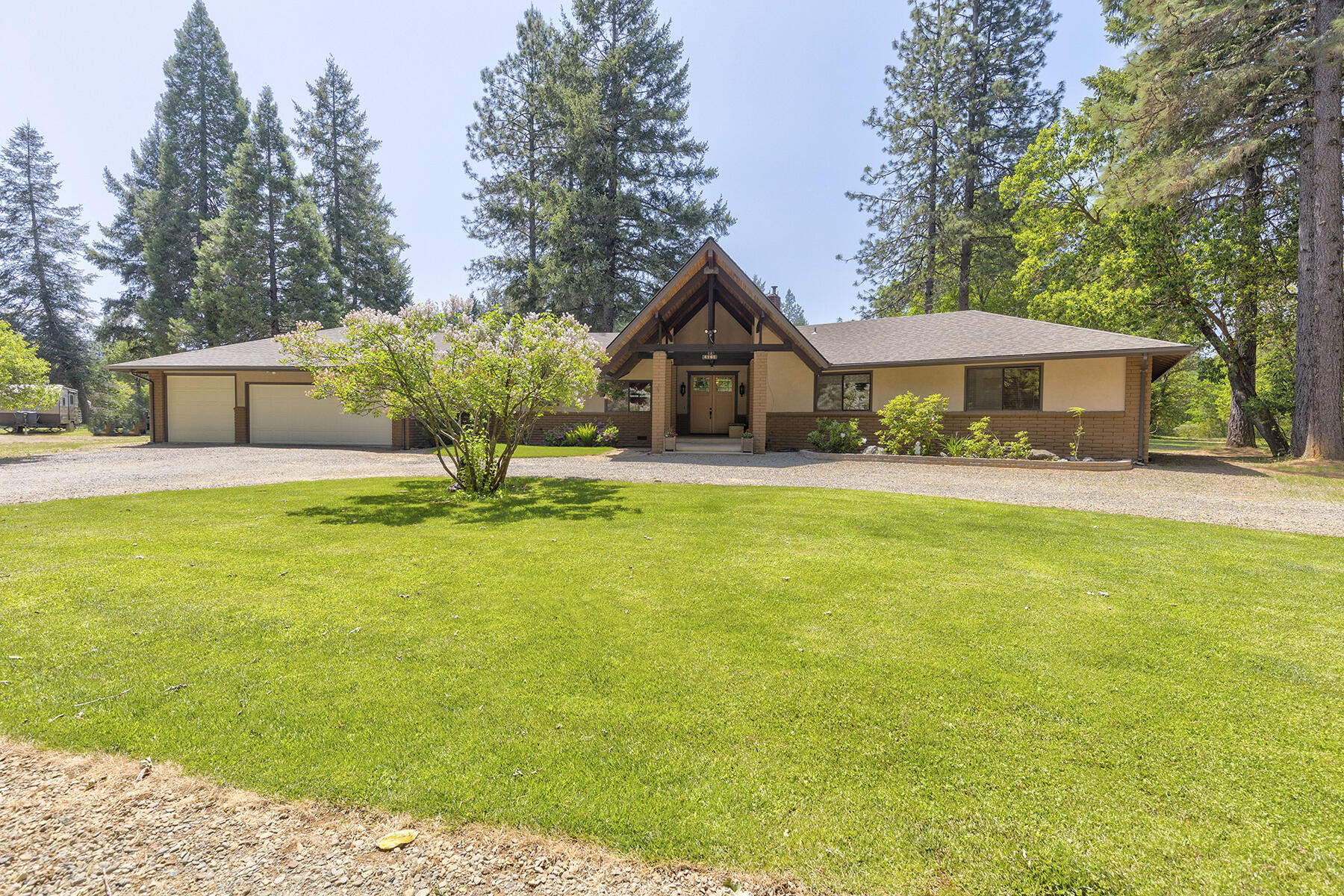 4161 Takilma Road Cave Junction, OR 97523 - Photo 73 of 74 0R1A1081_2_3_4_5
