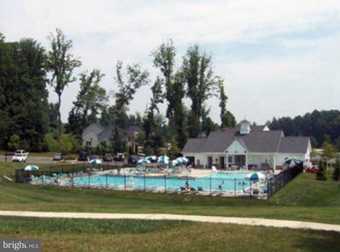 367 Colony Point Place Edgewater, MD 21037 - Photo 12 of 23 Community Pool 1