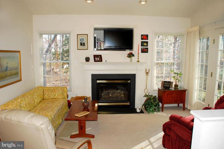 367 Colony Point Place Edgewater, MD 21037 - Photo 23 of 23 Sunroom