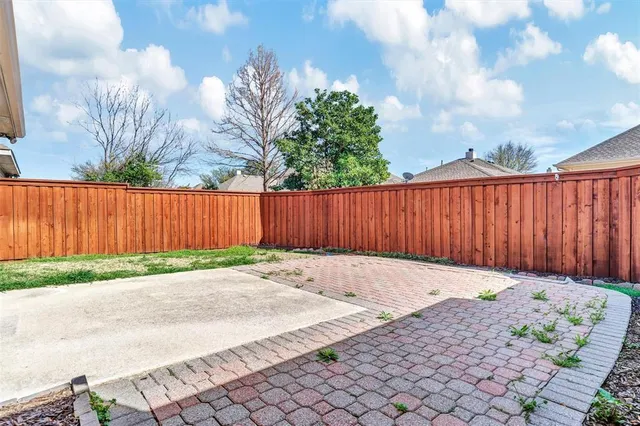 $2,595 | 11121 Covey Lane, Frisco, TX 75035