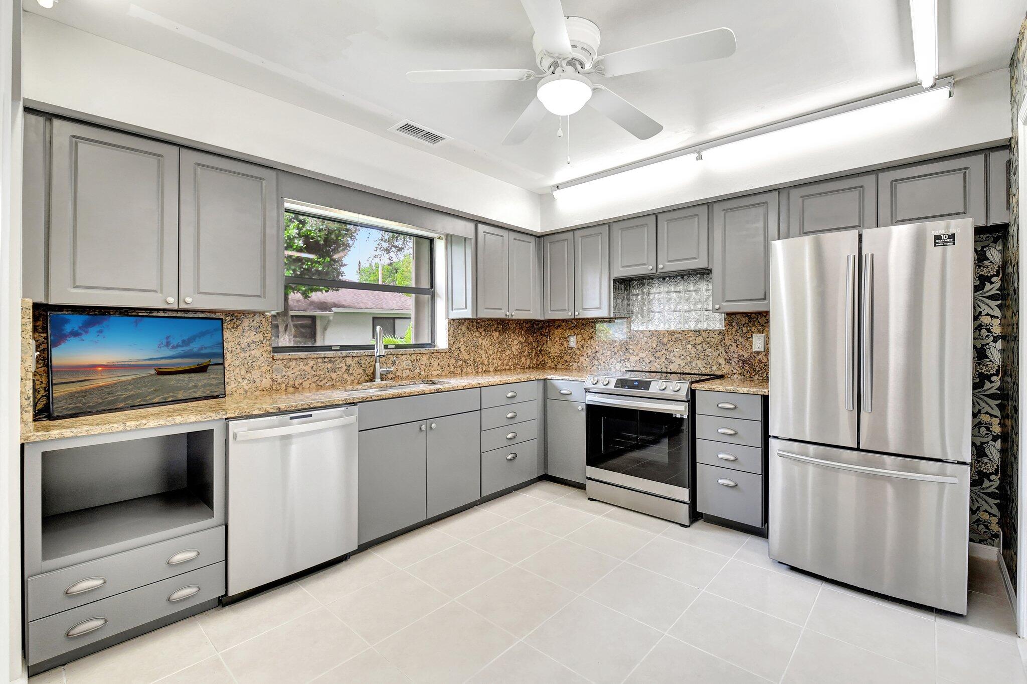 9805 Walnut Tree Way, Unit A Boynton Beach, FL 33436 - Photo 1 of 53 Kitchen