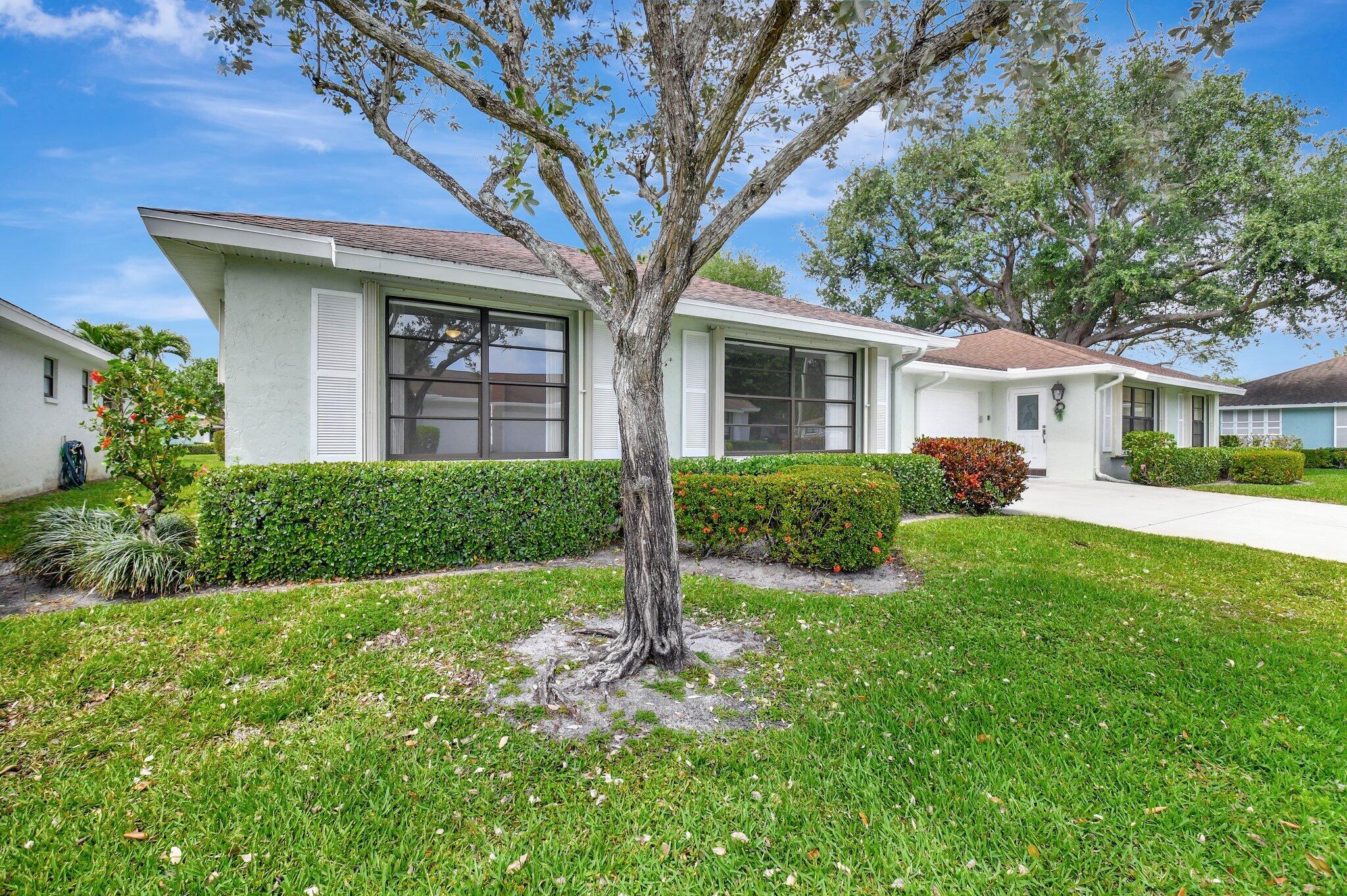 9805 Walnut Tree Way, Unit A Boynton Beach, FL 33436 - Photo 45 of 53 Front Exterior