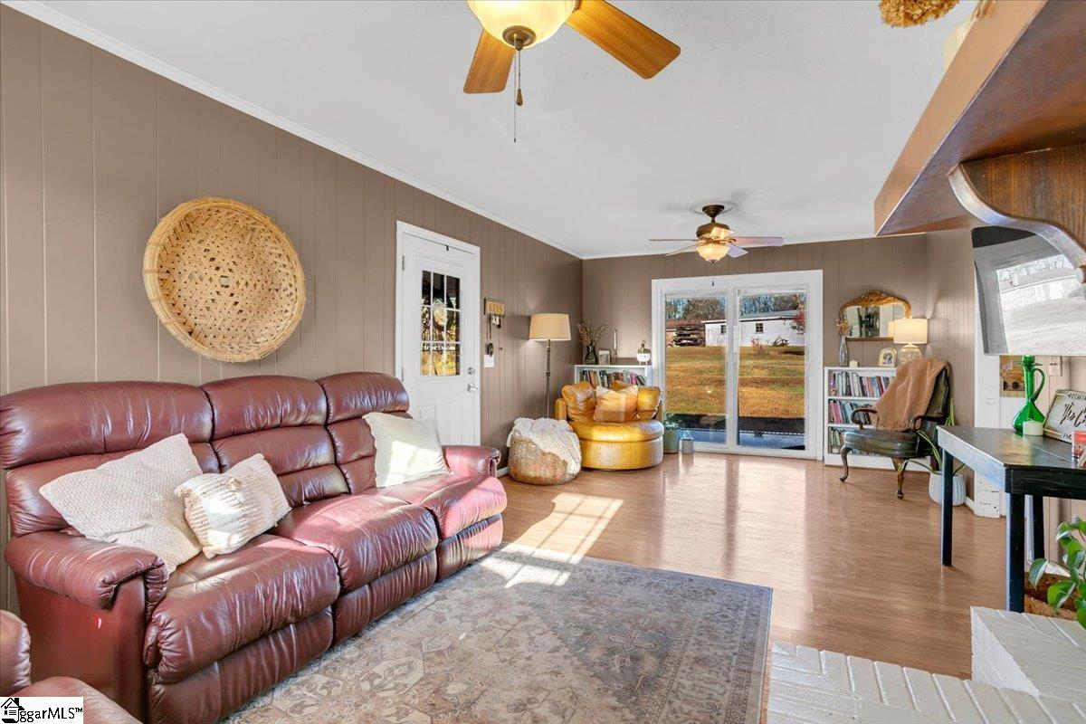 141 McJunkin Drive Pickens, SC 29671 - Photo 6 of 38