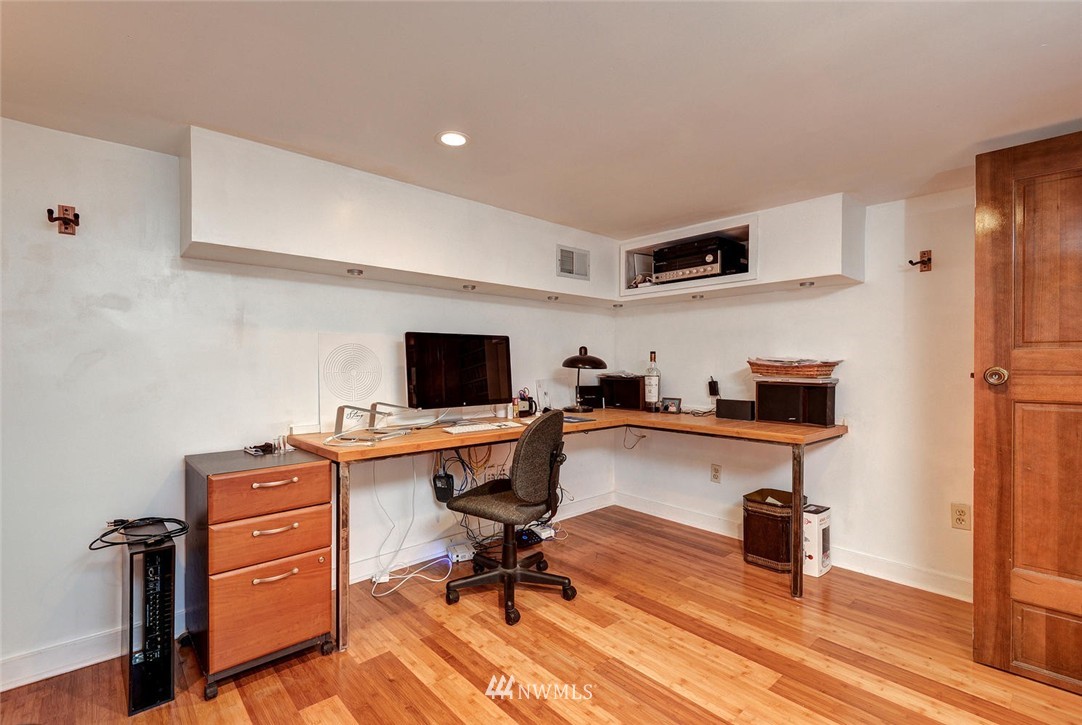 420 Northwest 45th Street Seattle, WA 98107 - Photo 19 of 25