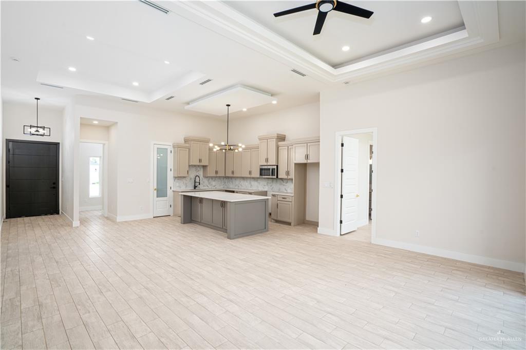 902 La Laguna Road Mission, TX 78572 - Photo 27 of 33 digital staged kitchen