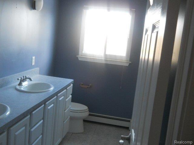 16348 Riverside Drive Livonia, MI 48154 - Photo 3 of 9 DSCN9753.JPG