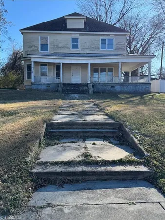 $109,900 | 409 Lindsey Street, Unit A B C D E, Reidsville, NC 27320