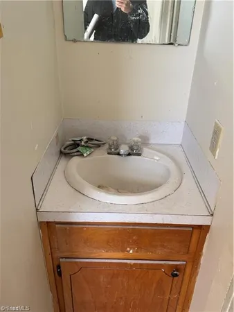 $109,900 | 409 Lindsey Street, Unit A B C D E, Reidsville, NC 27320