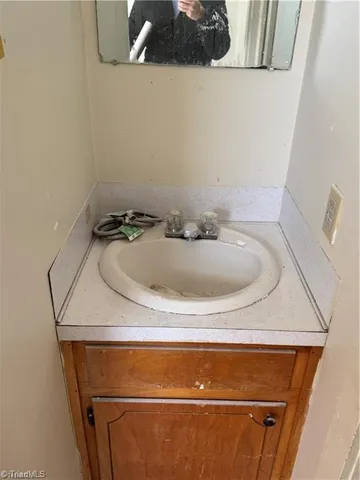 $109,900 | 409 Lindsey Street, Unit A B C D E, Reidsville, NC 27320