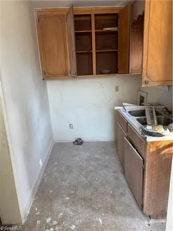 $109,900 | 409 Lindsey Street, Unit A B C D E, Reidsville, NC 27320