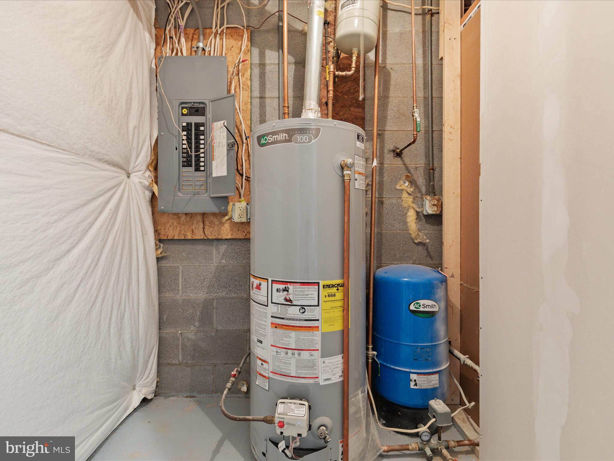 10214 Unique Trail Rixeyville, VA 22737 - Photo 35 of 48 a bathroom with a sink and mirror