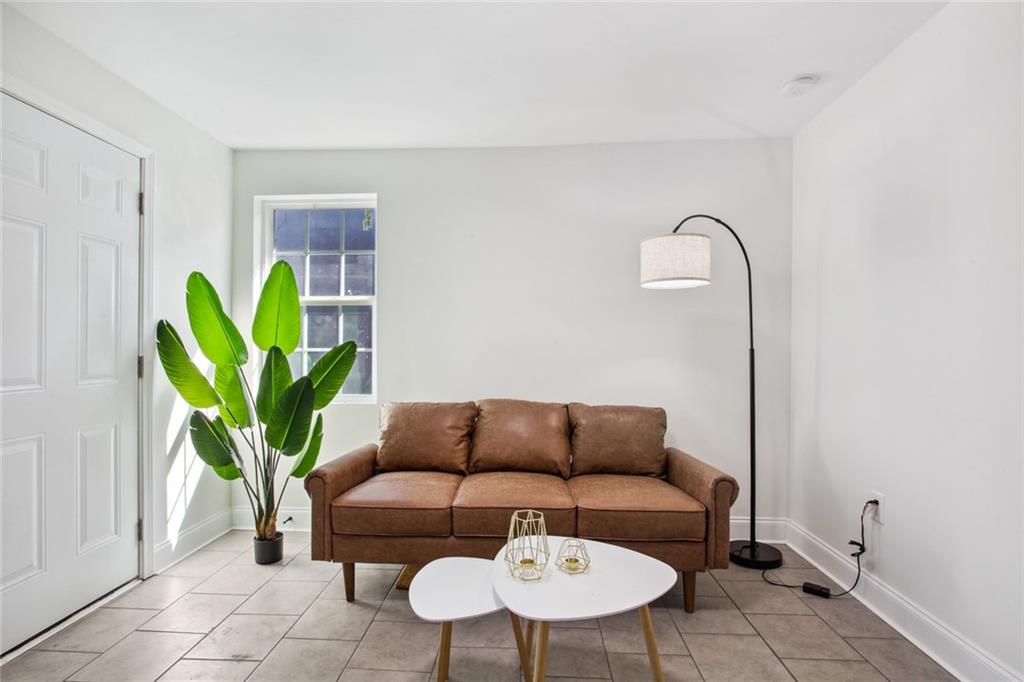 1905 France Street, Unit C New Orleans, LA 70117 - Photo 5 of 11