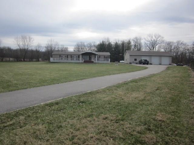 5027 Maple Grove Road Martinsville, IN 46151 - Photo 4 of 17 Gallery Image 4