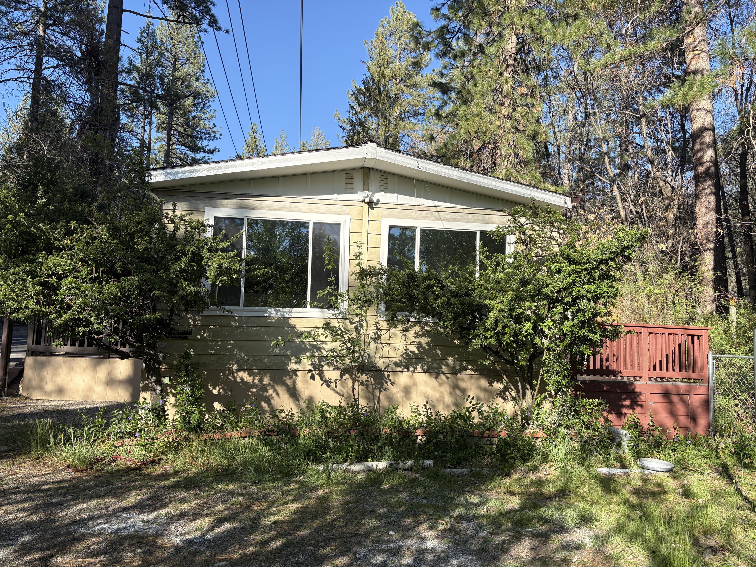 25955 Highway 243, Unit 20 Idyllwild, CA 92549 - Photo 30 of 31 Side of Home