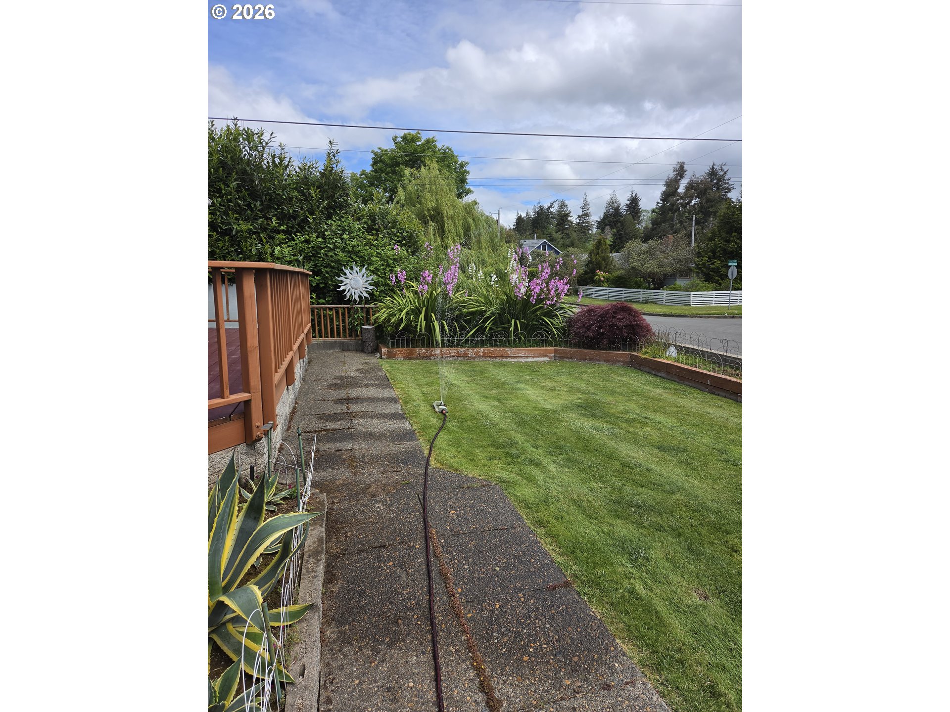 3330 Chester Street North Bend, OR 97459 - Photo 2 of 31