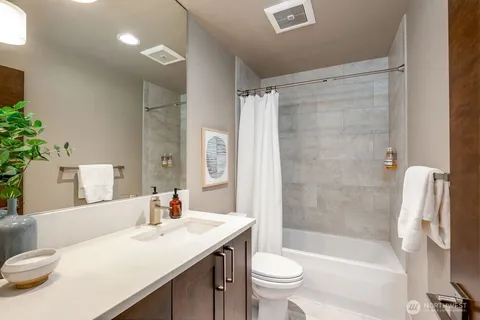 $1,988,000 | 205 4th Court South, Unit 13, Kirkland, WA 98033