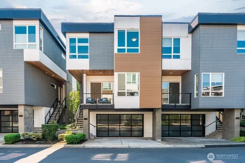 $1,988,000 | 205 4th Court South, Unit 13, Kirkland, WA 98033