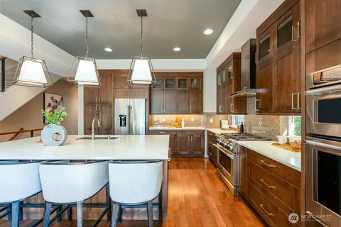 $1,988,000 | 205 4th Court South, Unit 13, Kirkland, WA 98033