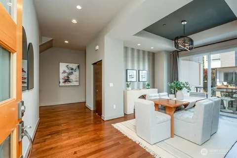 $1,988,000 | 205 4th Court South, Unit 13, Kirkland, WA 98033