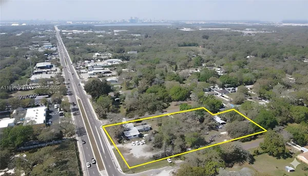 $2,800,000 | 6802 Causeway Boulevard, Tampa, FL 33619