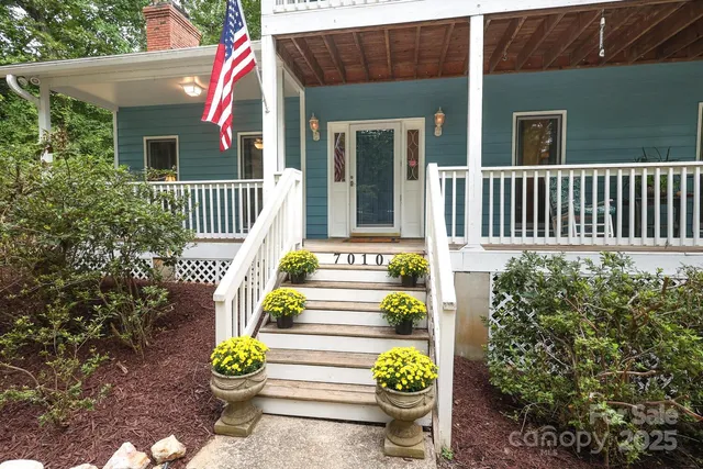 $560,000 | 7010 Rock Island Road, Charlotte, NC 28278