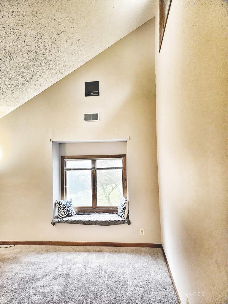 5225 Riverside Drive Raven, VA 24639 - Photo 12 of 46 Gallery Image 12