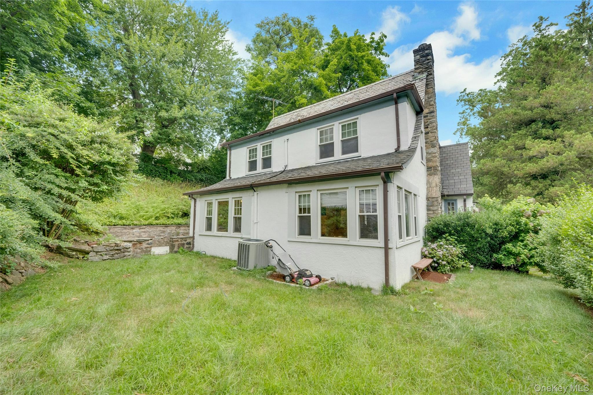 1179 Post Road Scarsdale, NY 10583 - Photo 18 of 24 Side yard offers room for a garden or play space.