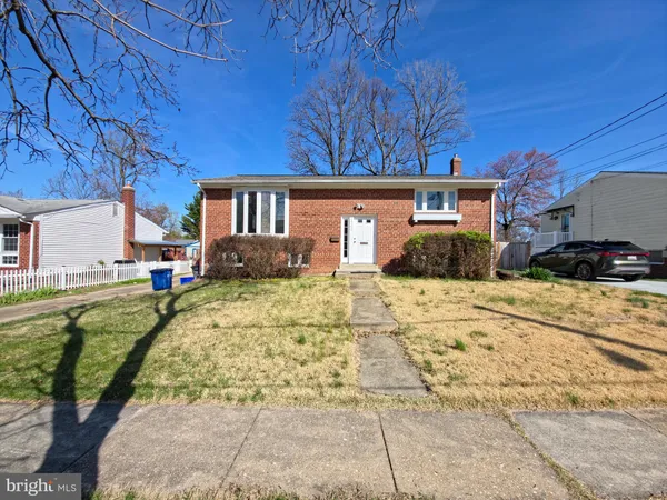 $3,390 | 12111 Portree Drive, Rockville, MD 20852