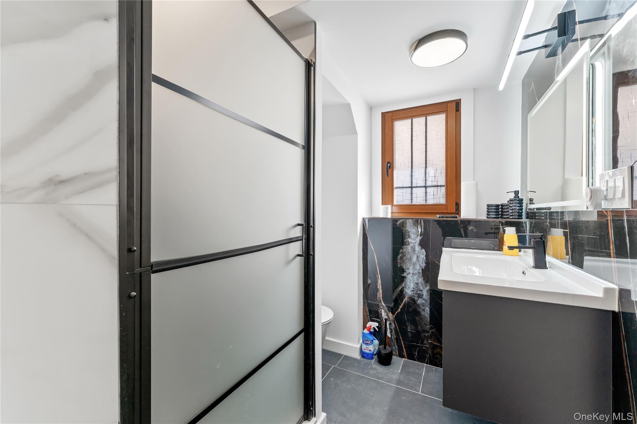 719 Wilmot Road Scarsdale, NY 10583 - Photo 22 of 30 4th Bathroom