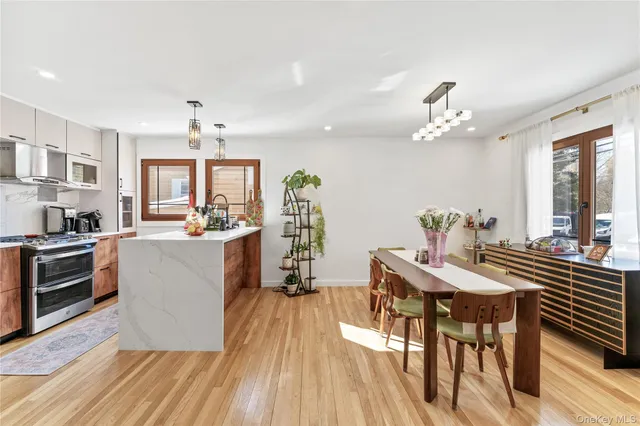 $1,499,999 | 719 Wilmot Road, Scarsdale, NY 10583