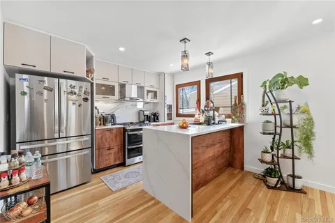 $1,499,999 | 719 Wilmot Road, Scarsdale, NY 10583