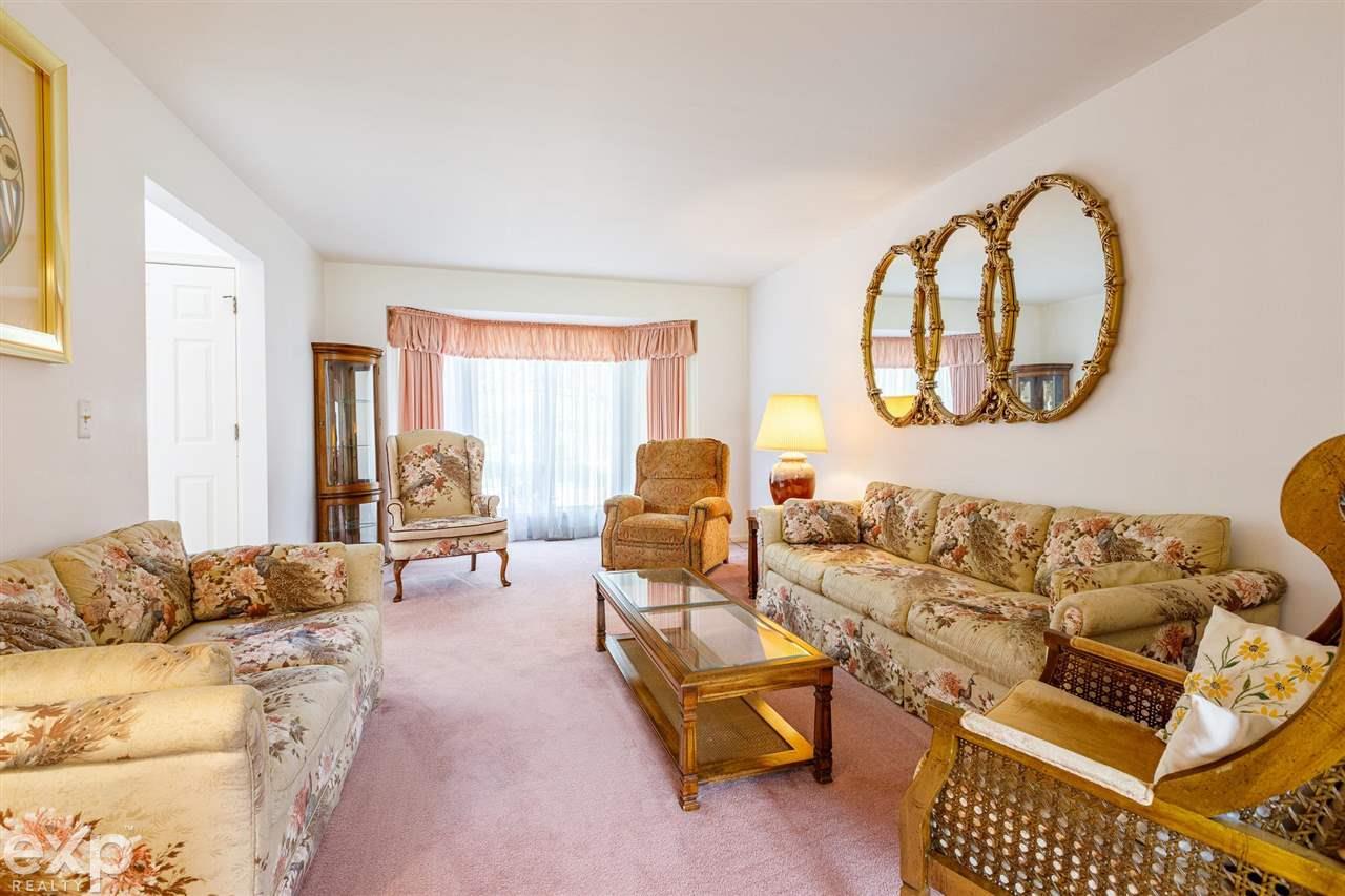 2173 Reagan Drive Rochester Hills, MI 48309 - Photo 6 of 36