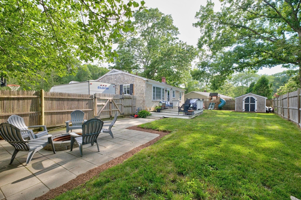 403 Valley Road New Bedford, MA 02745 - Photo 30 of 41