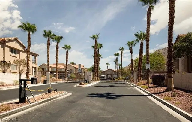 $180,000 | 2110 Los Feliz Street, Unit 1034, Las Vegas, NV 89156