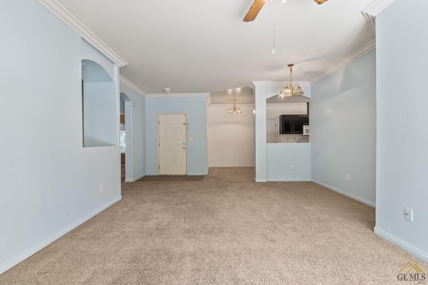 Undisclosed Address Bakersfield, CA 93306 - Photo 11 of 28 en empty room with windows