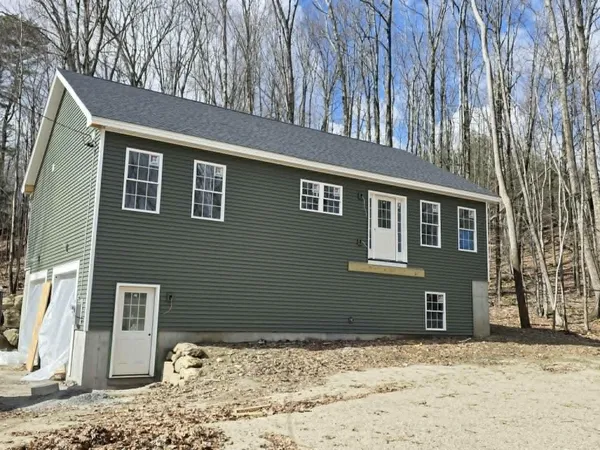 $429,000 | 35 Pinewoods Road, Lewiston, ME 04240
