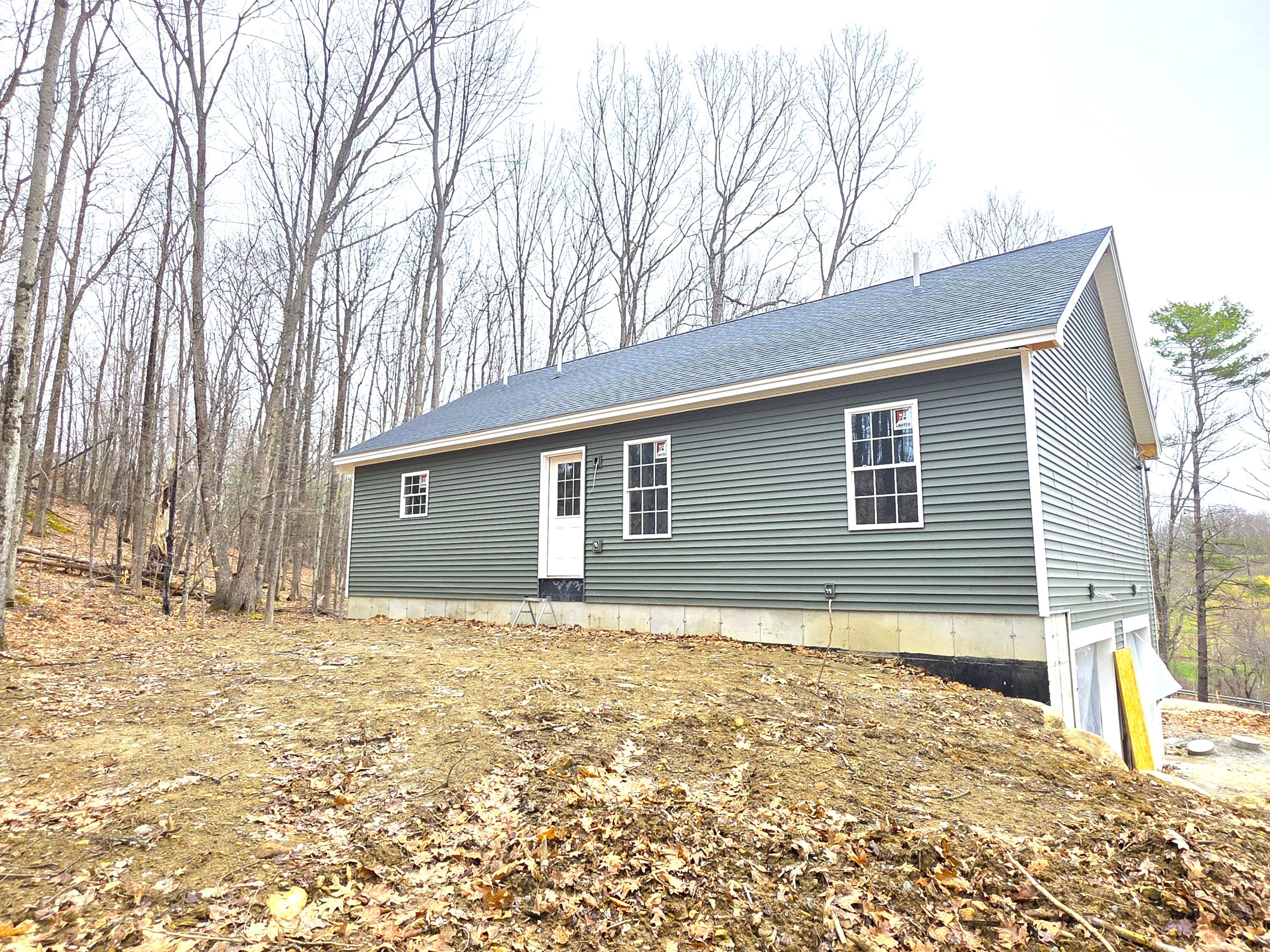 35 Pinewoods Road Lewiston, ME 04240 - Photo 18 of 28 20260418_083255