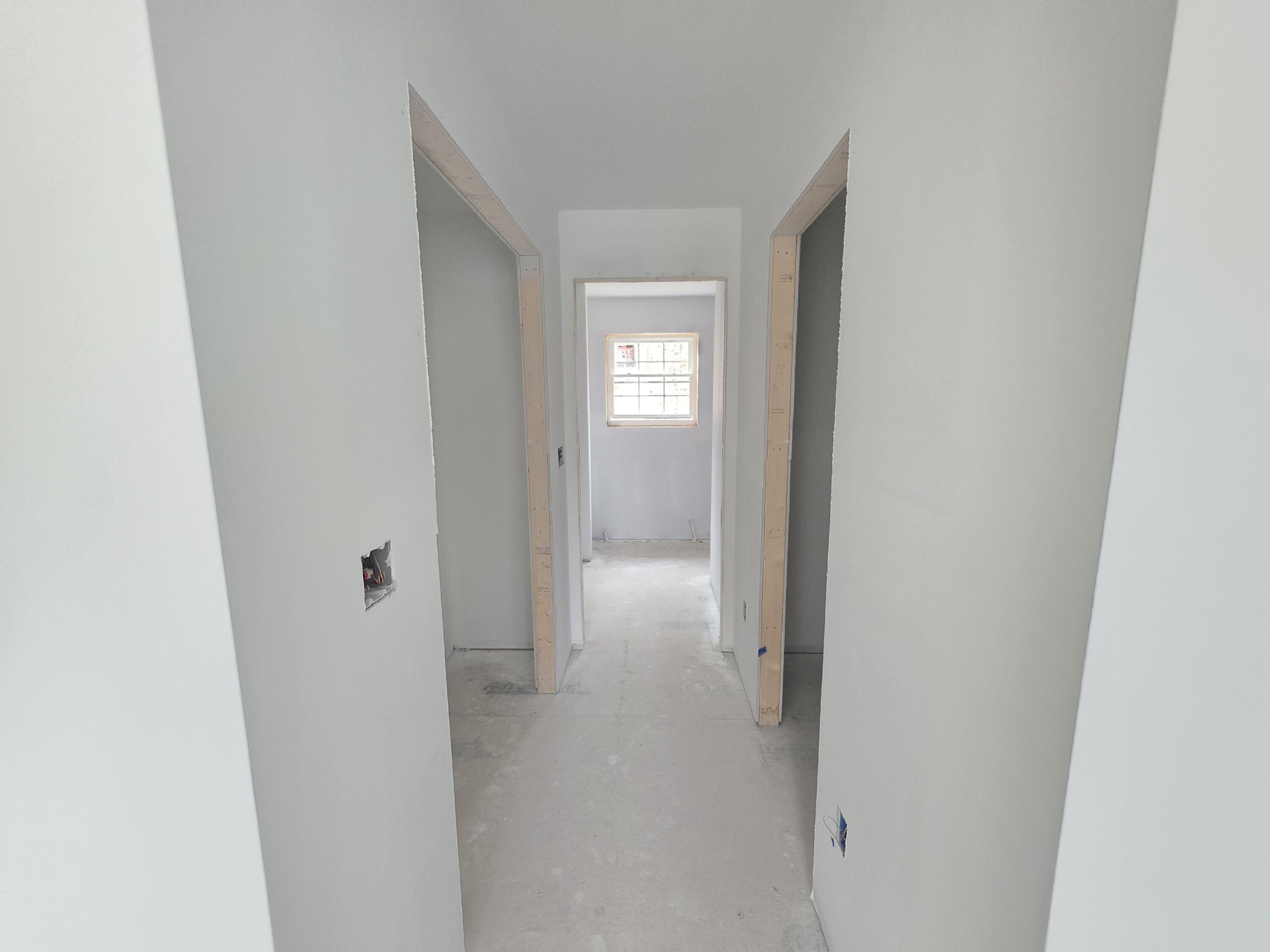 35 Pinewoods Road Lewiston, ME 04240 - Photo 8 of 28 20260418_082833