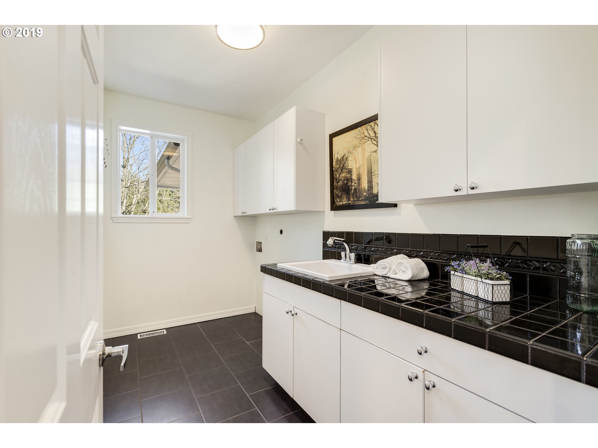 2013 Ridgewood Road Lake Oswego, OR 97034 - Photo 20 of 32 Gallery Image 20