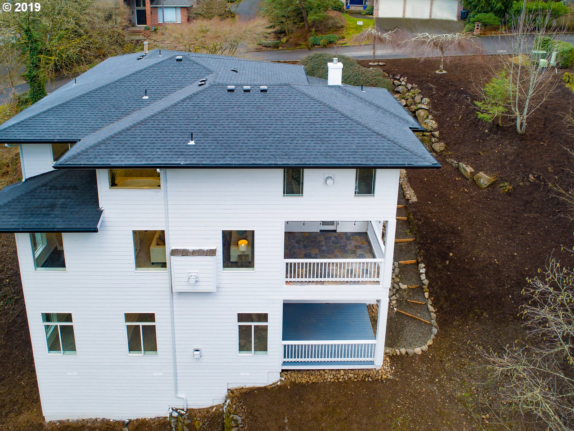 2013 Ridgewood Road Lake Oswego, OR 97034 - Photo 30 of 32 Gallery Image 30