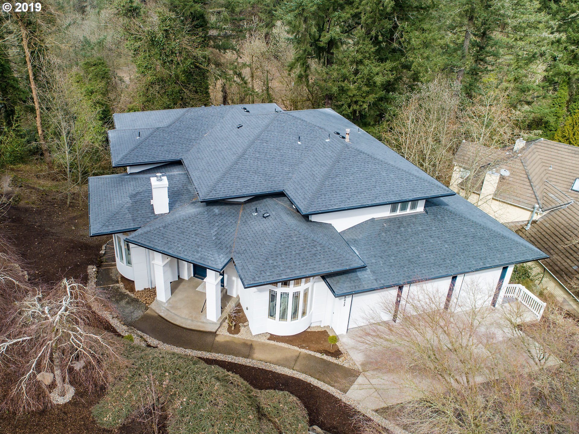 2013 Ridgewood Road Lake Oswego, OR 97034 - Photo 5 of 32 Gallery Image 5