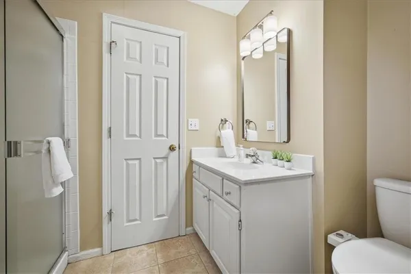 $600,000 | 5404 West 153rd Street, Leawood, KS 66224