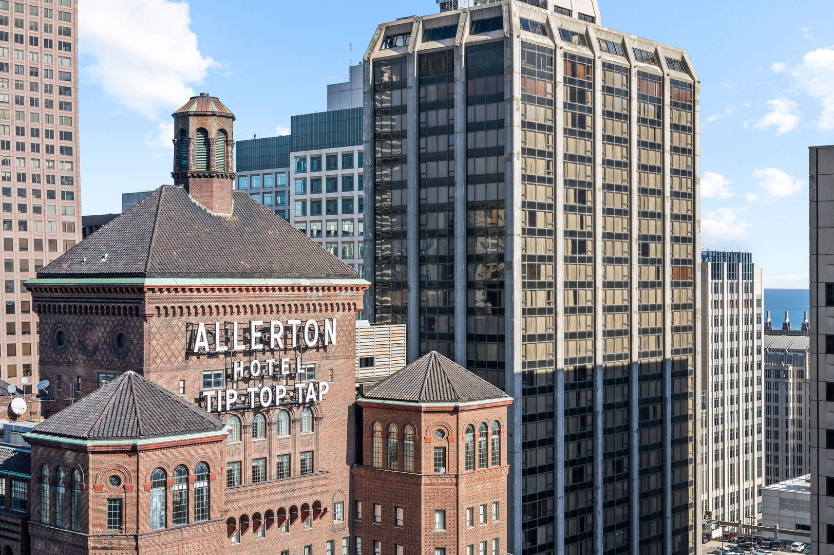 118 East Erie Street, Unit 28F Chicago, IL 60611 - Photo 22 of 31 a front view of a building