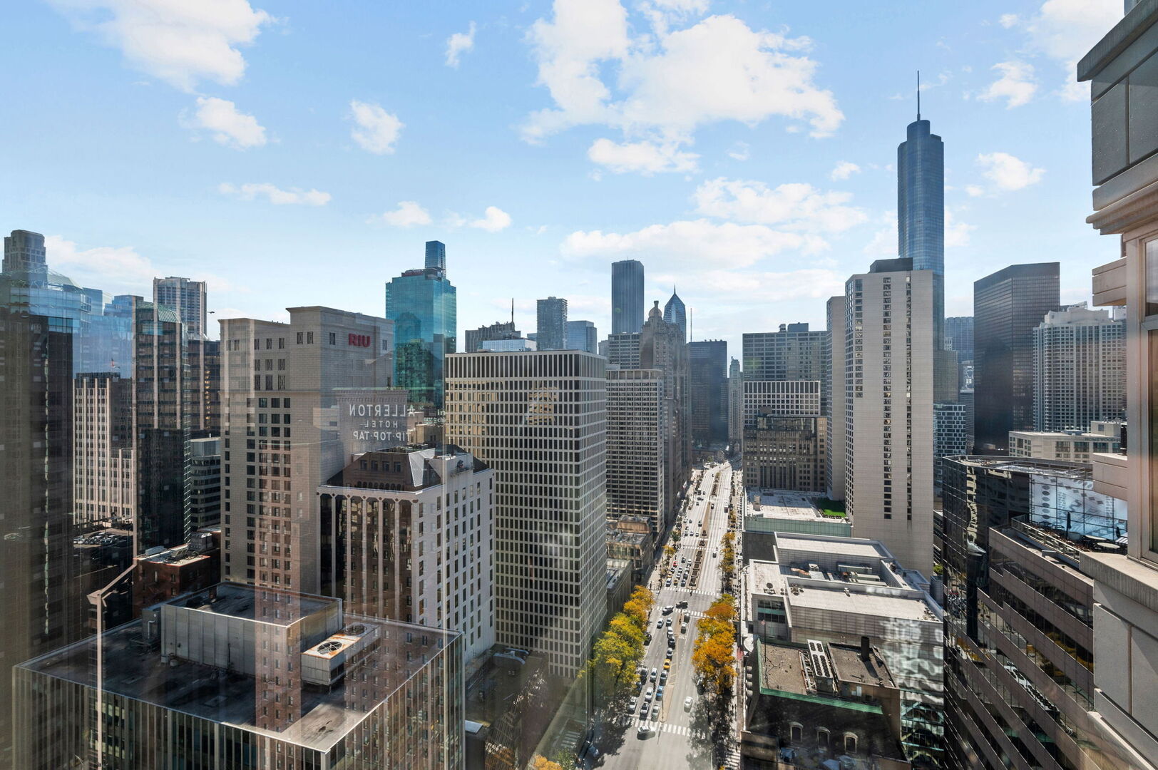 118 East Erie Street, Unit 28F Chicago, IL 60611 - Photo 23 of 31 a view of city with balcony