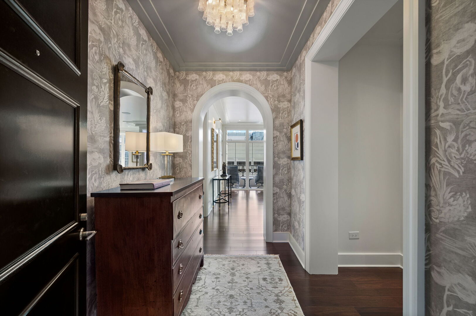 118 East Erie Street, Unit 28F Chicago, IL 60611 - Photo 4 of 31