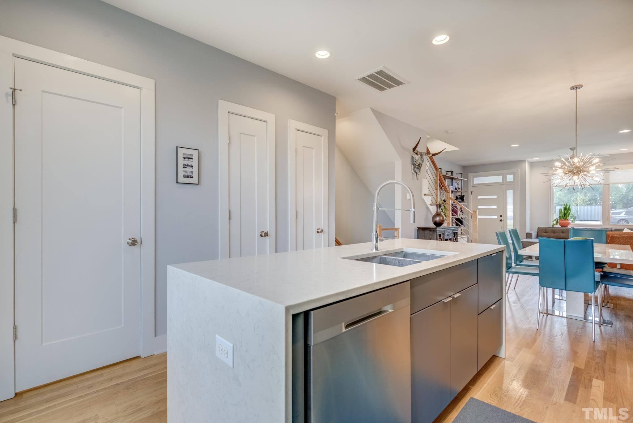509 West Lenoir Street Raleigh, NC 27601 - Photo 8 of 27 Gallery Image 8