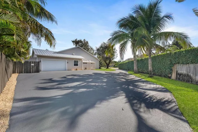 $2,990,000 | 12625 Oak Arbor Lane, Boynton Beach, FL 33436