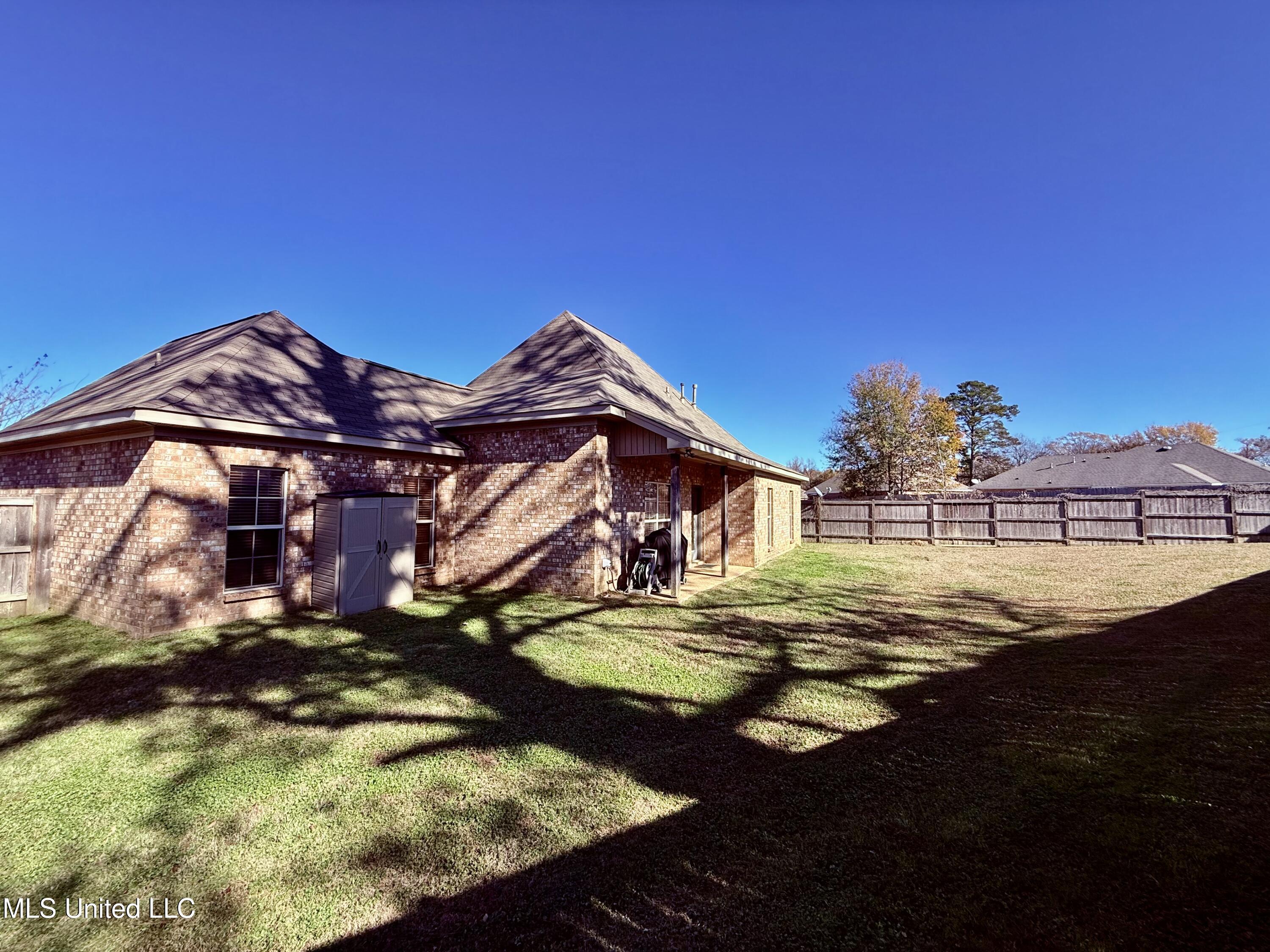 308 London Way Pearl, MS 39208 - Photo 35 of 39 Photo Dec 15 2025, 10 54 18 AM