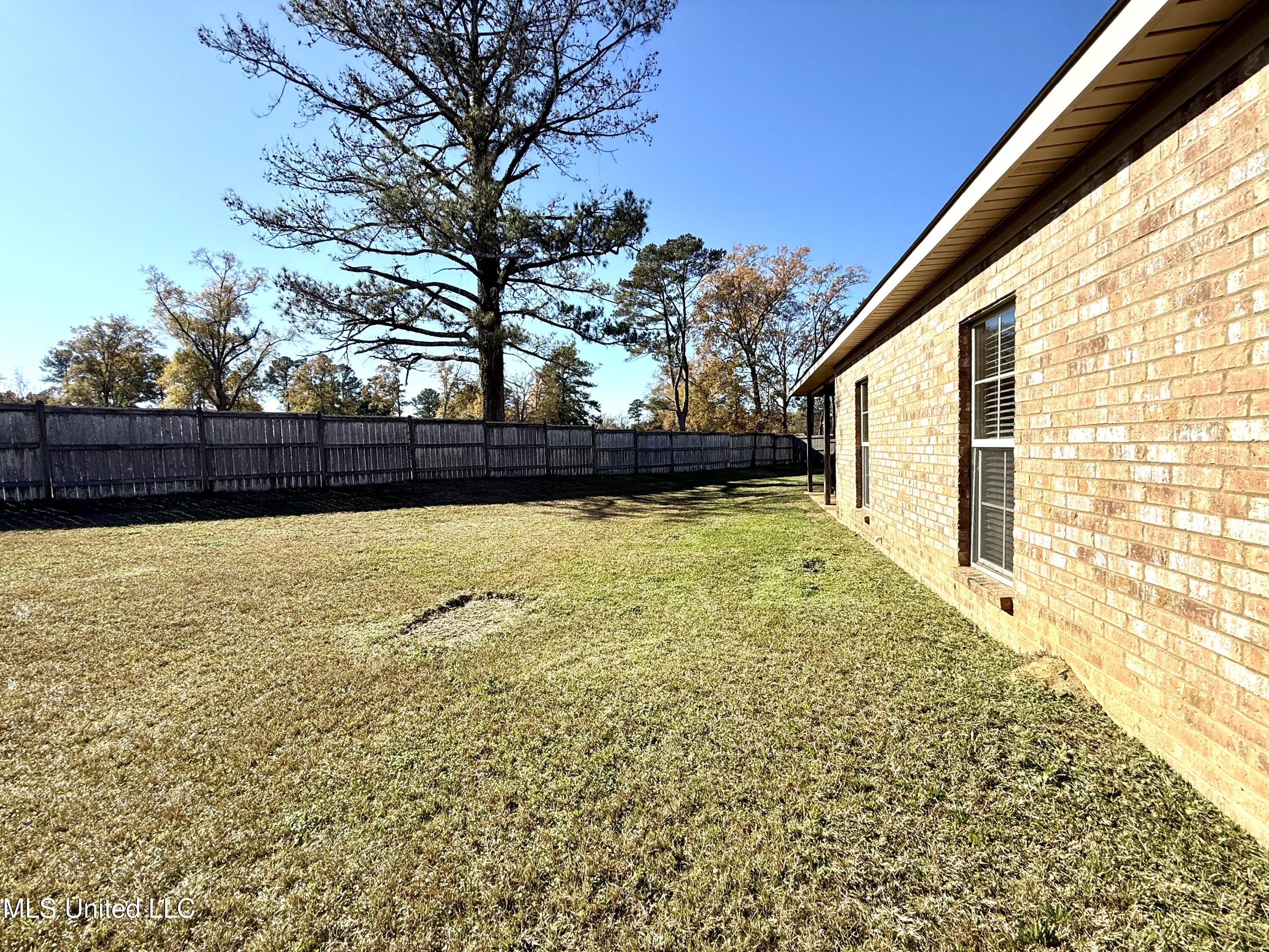 308 London Way Pearl, MS 39208 - Photo 37 of 39 Photo Dec 15 2025, 10 55 01 AM